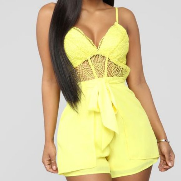 FASHION NOVA  Beautiful Butterfly Crochet Romper - Picture 9 of 9